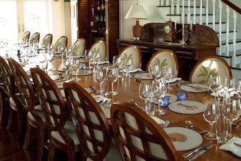 The Delphi Club At Rolling Harbour Hotel Sandy Point Settlement Buitenkant foto